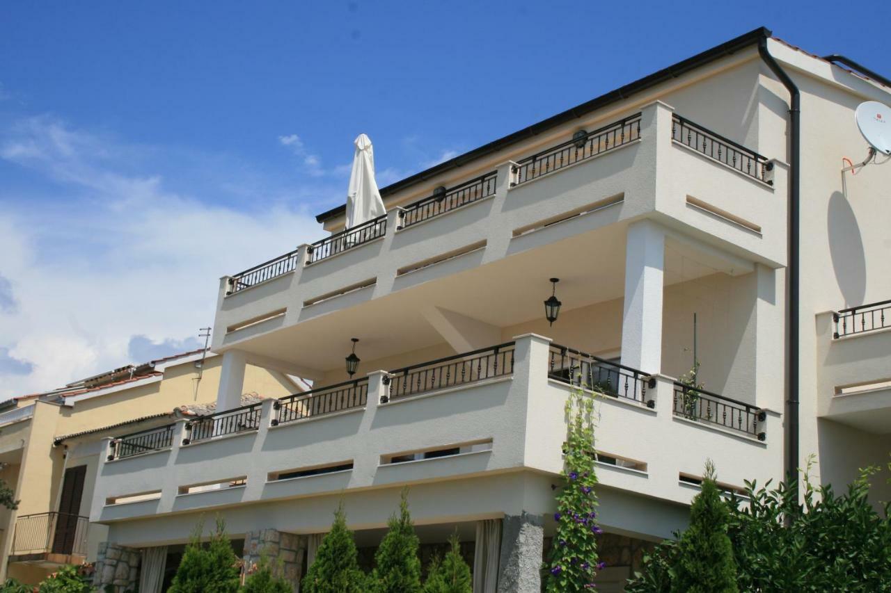 Apartment Aria Banjol エクステリア 写真